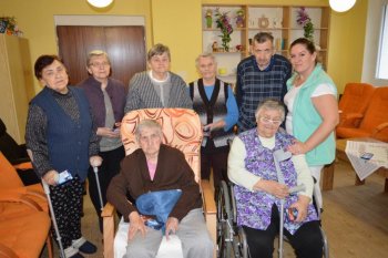 Posedenia s jubilantmi